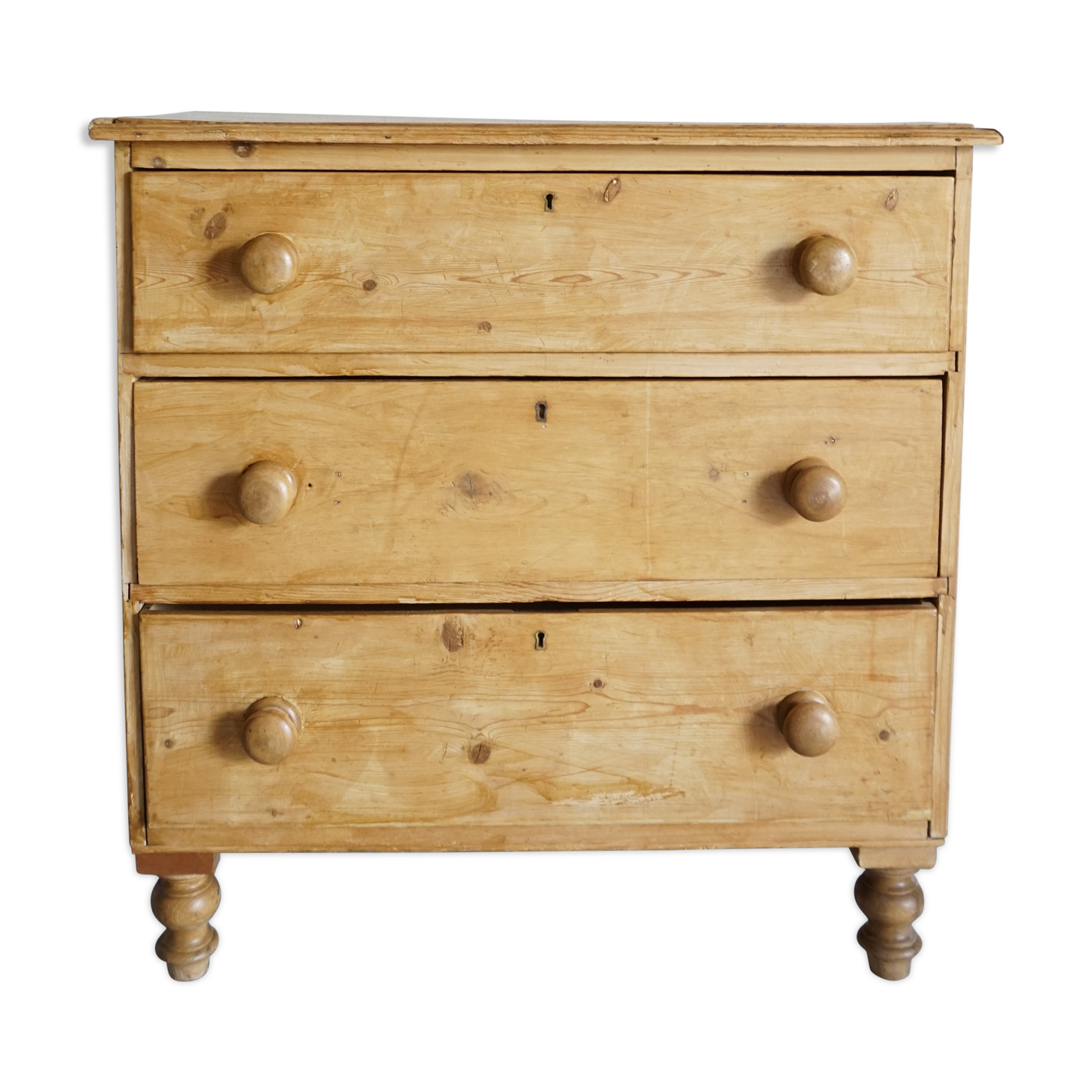 English dresser