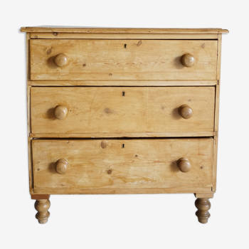 English dresser