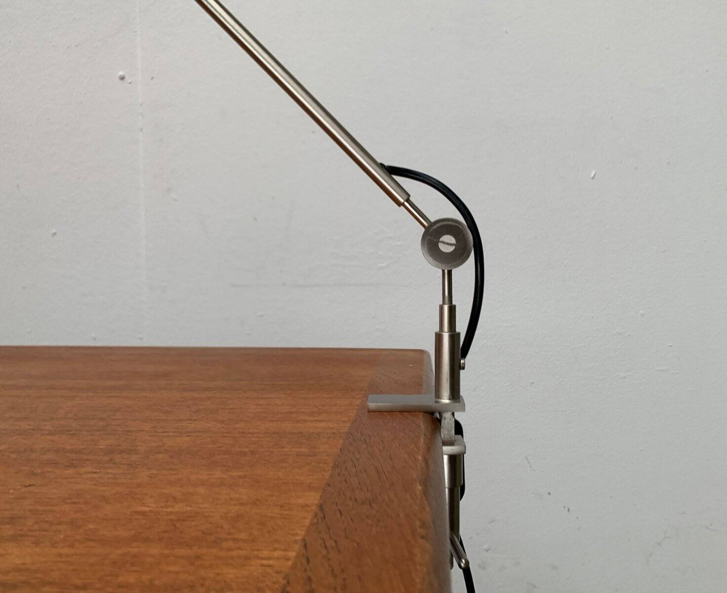 Italian table clamp lamp Model 255 by Tito Agnoli for Oluce, 1950s