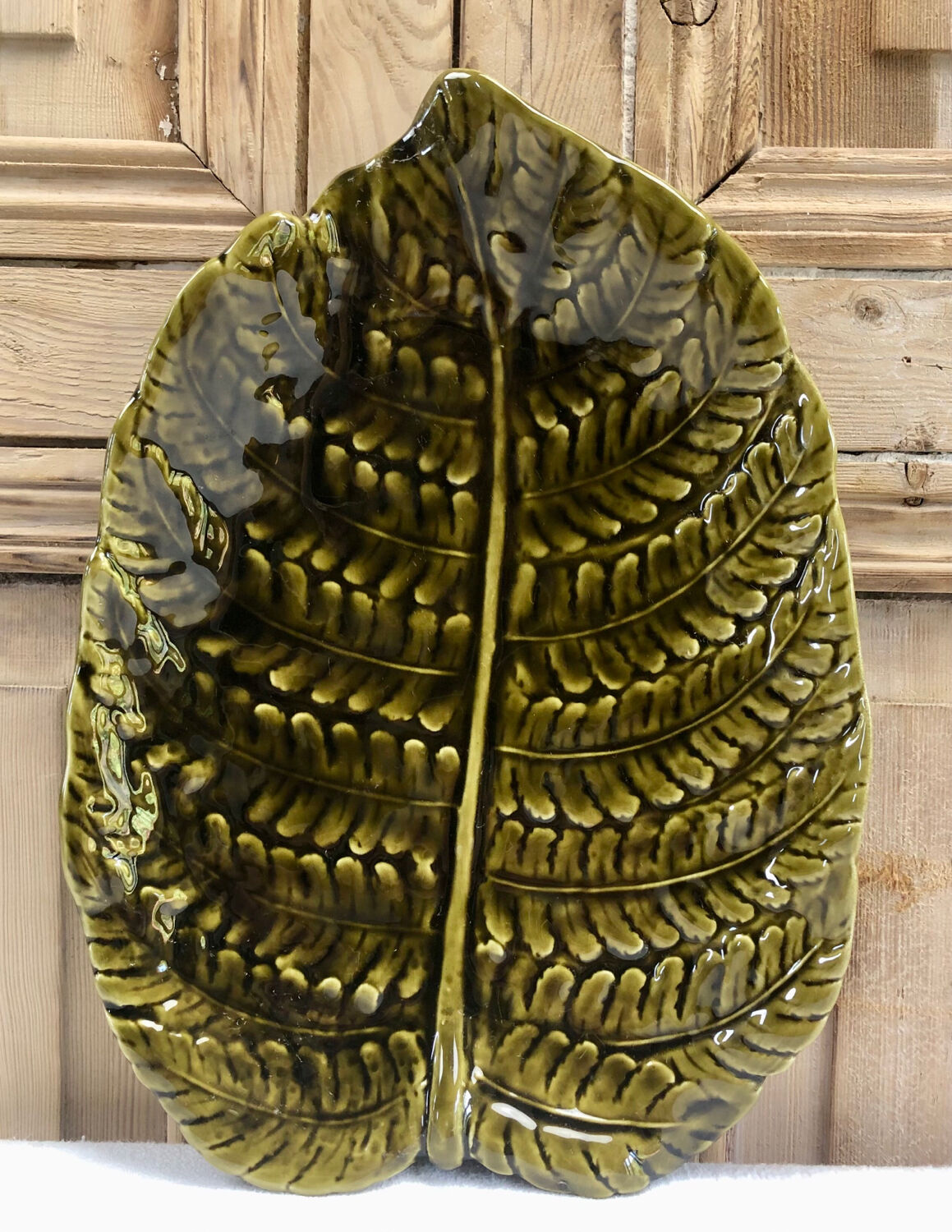 Plat feuille de fougère barbotine Sarreguemines