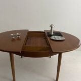 Vintage extendable table by Jentique