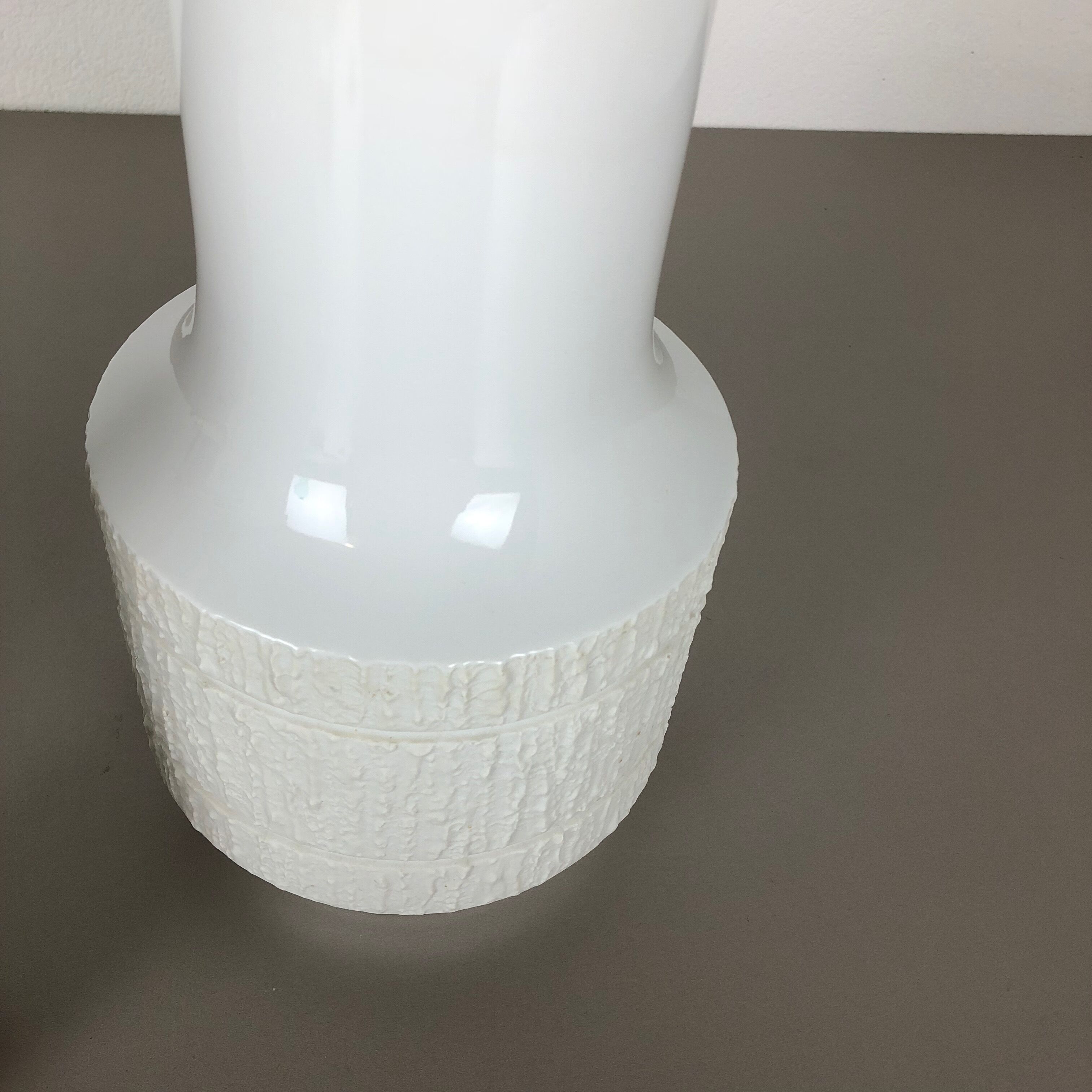 Set of 3 porcelain op art vase by Richard Scharrer for Thomas, Germany, 1970s