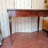 Egypt return style desk