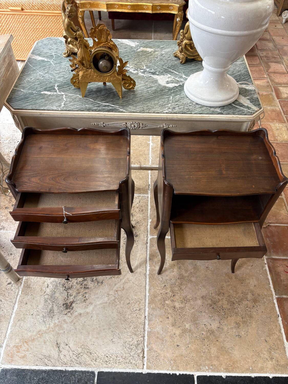 Paire de chevet style Louis XVI