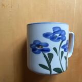 Flower pattern mug