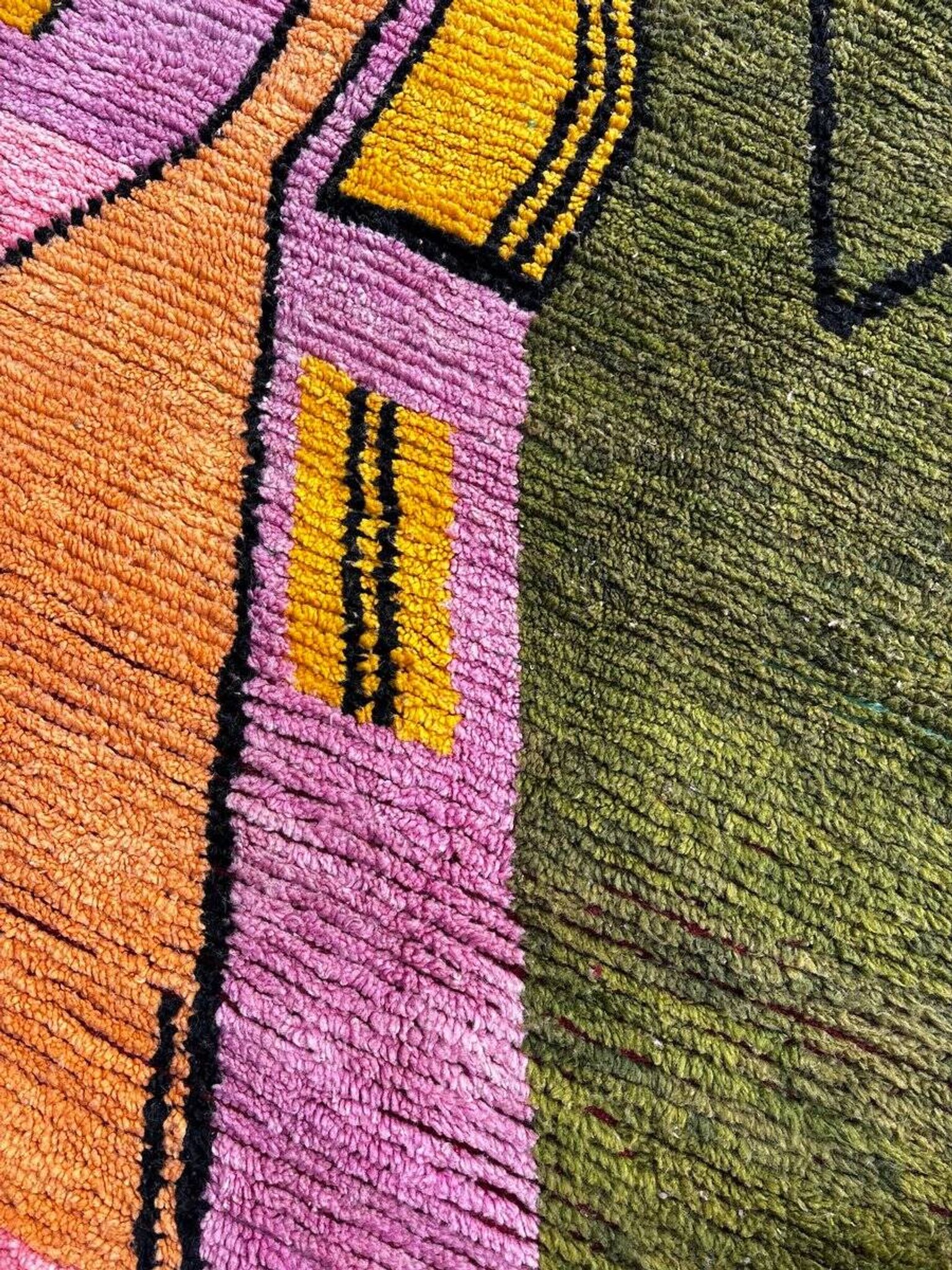 Modern Moroccan Boujad multicoloured Berber rug