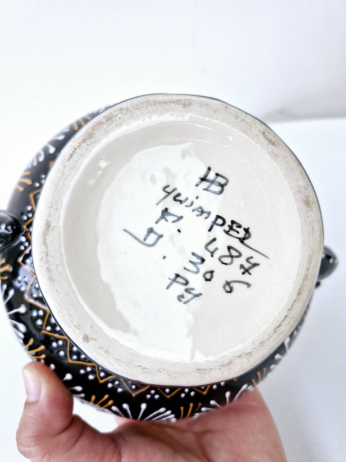 Large Breton Bowl HB Quimper Beaded Black And Yellow Earthenware Lid Handle