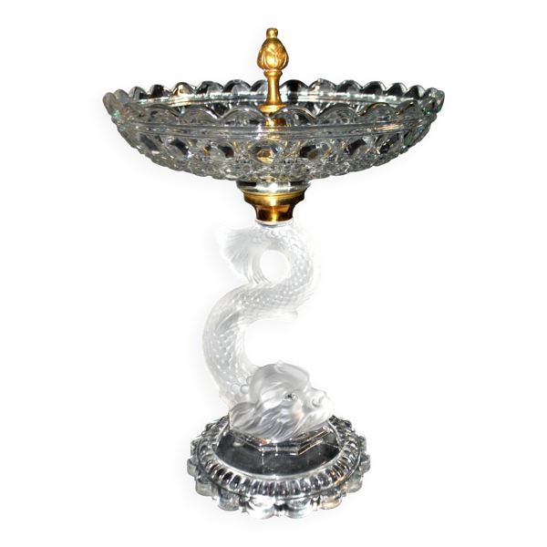 Baccarat coupe sur pied dauphin guéridon diamant pierreries en cristal signé