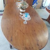 Oval farm table