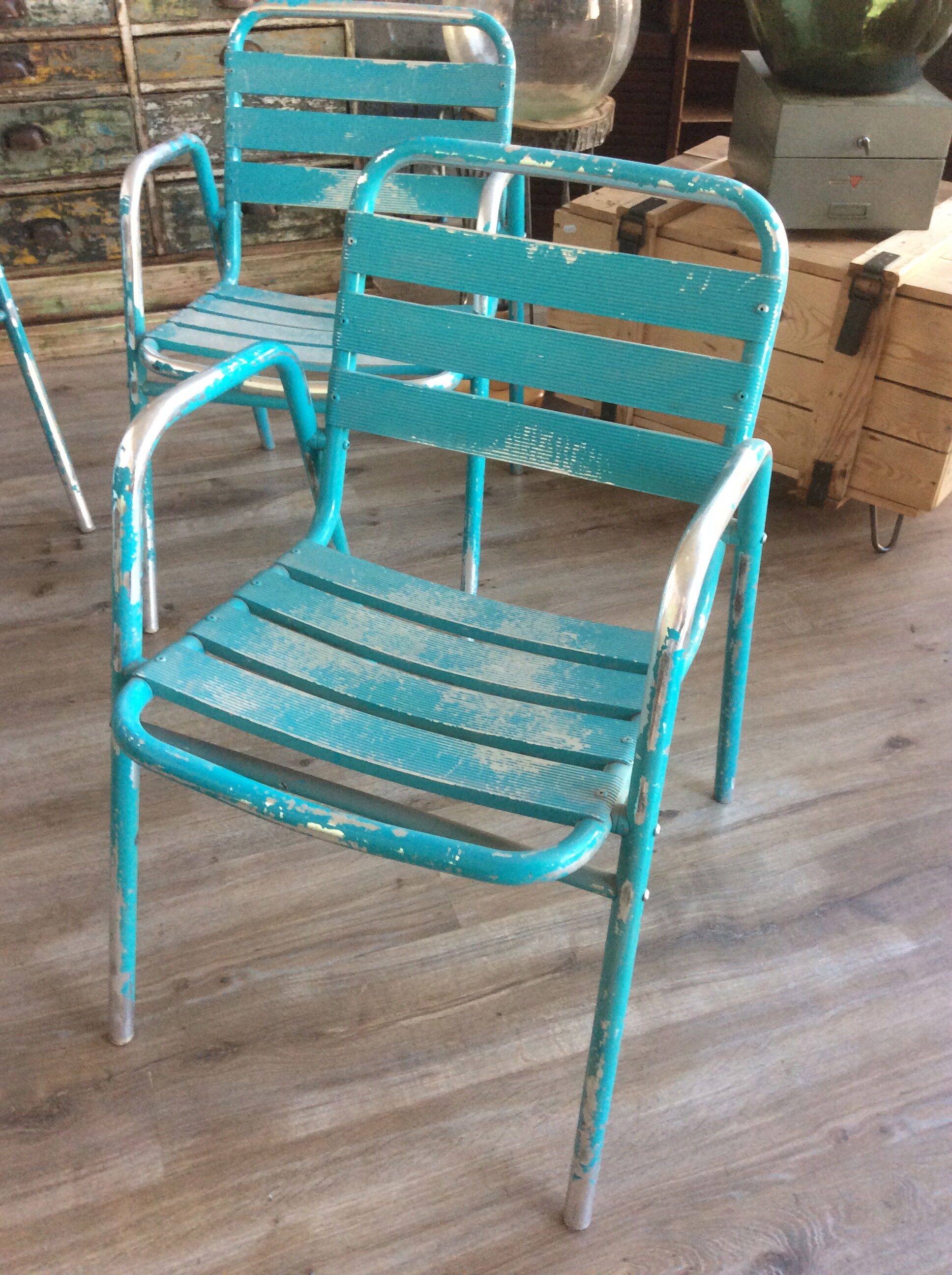 Lot de 10 fauteuils bistrot en aluminium bleu turquoise