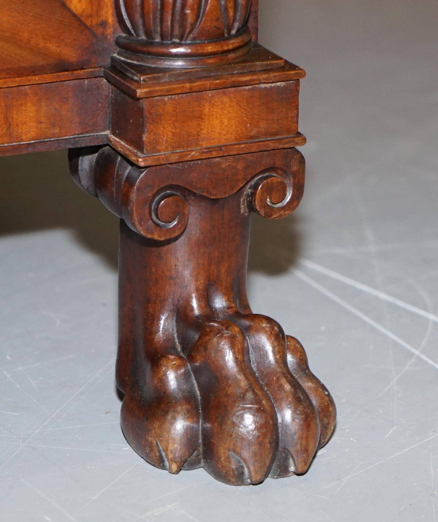 Paire de Grands Cabinets Latéraux William IV 1830 en Bois Massif Flammé avec Tiroirs