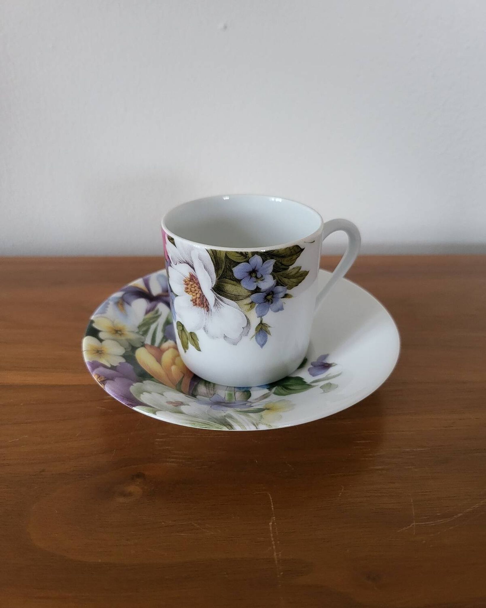 Porcelain Coffee Cup Bill Goldsmith Limoges "Victoria"