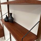 Wall unit by P. Cadobvius