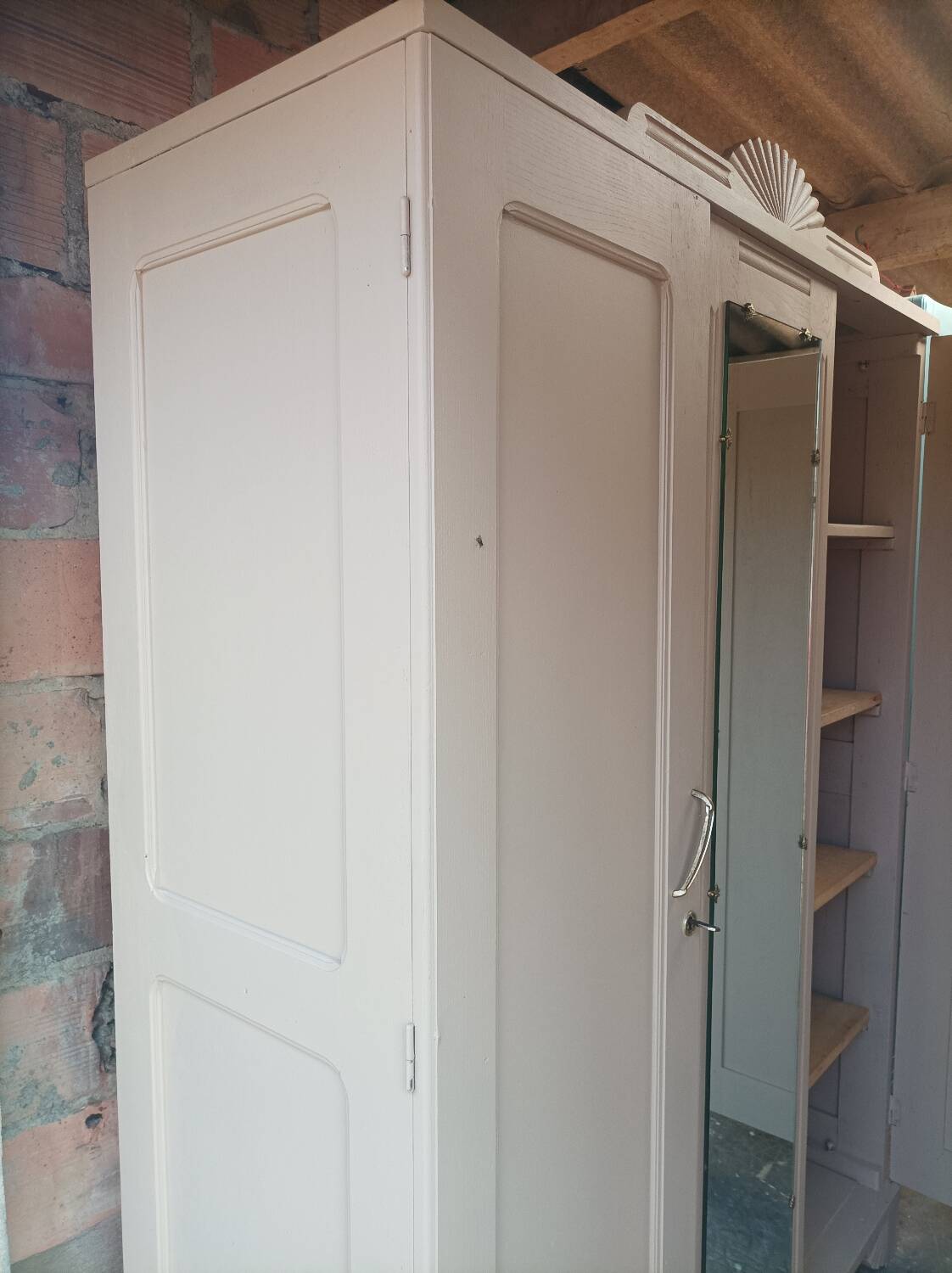 Vintage Art Deco 3-door wardrobe