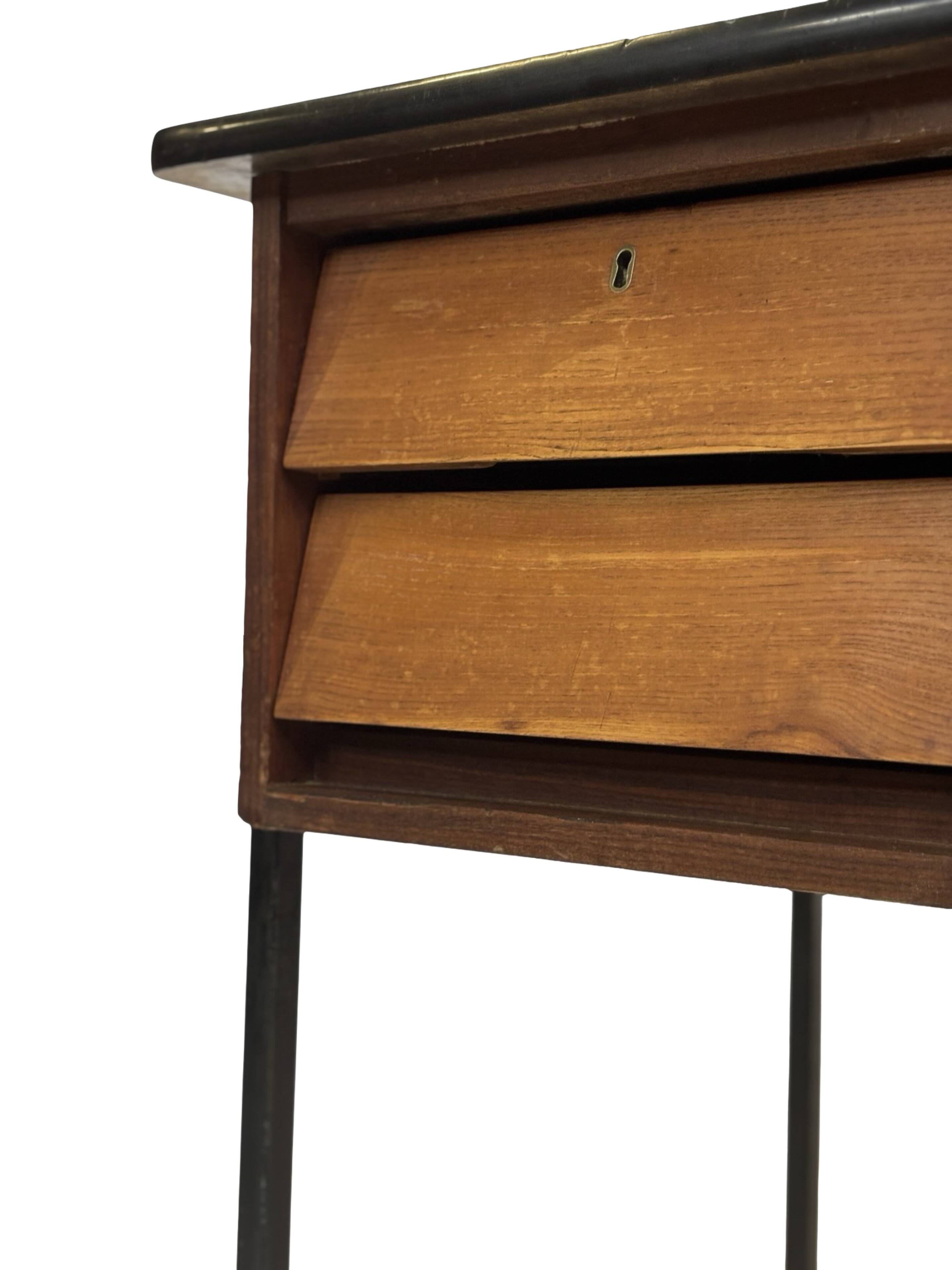 Bureau Mid-Century design Marko Galvanitas Pays-Bas bureau d'enseignant 1960