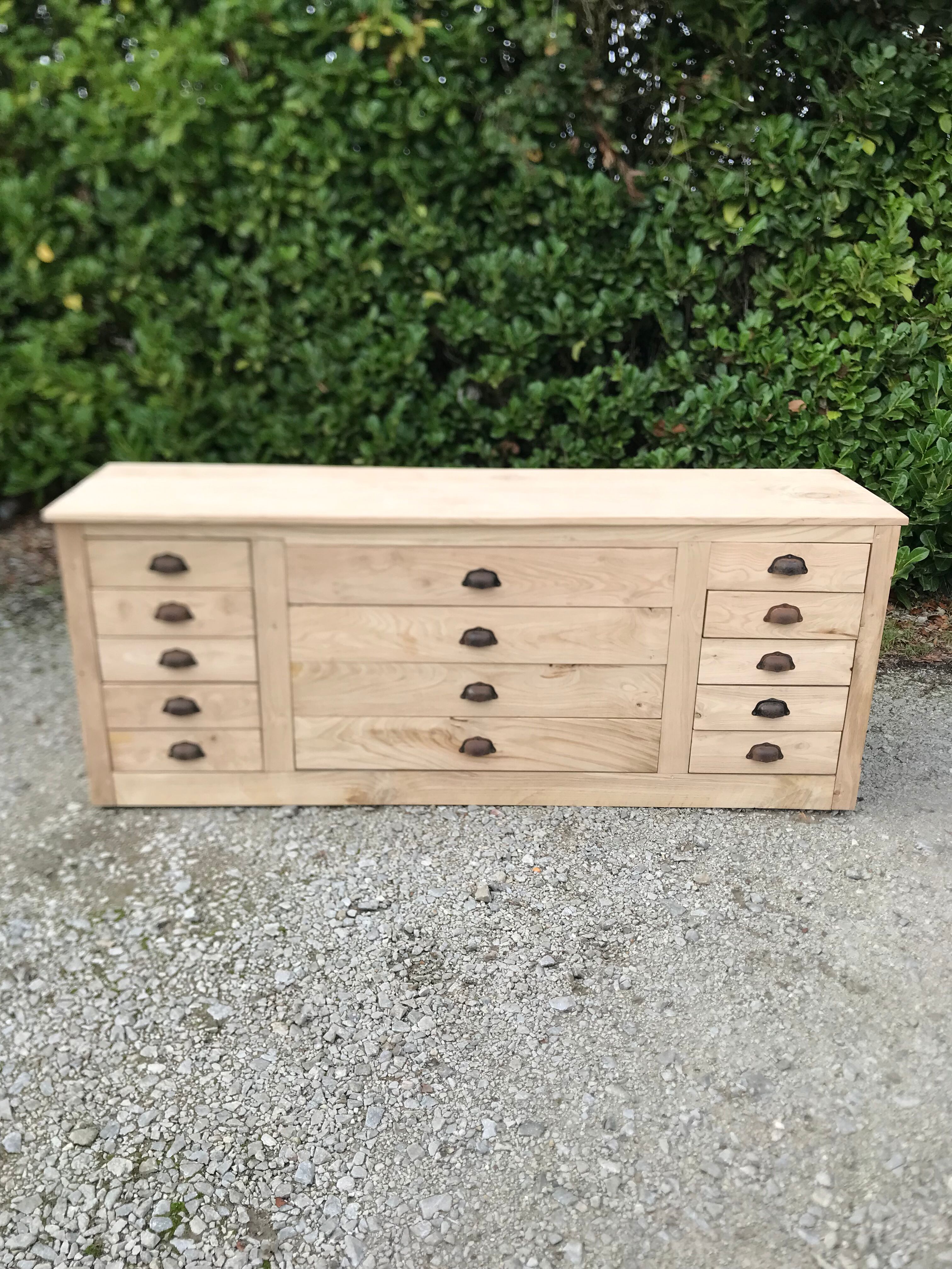 Shop counter in raw chestnut 205cm