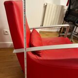 Rocking-chair en cuir rouge ligne roset