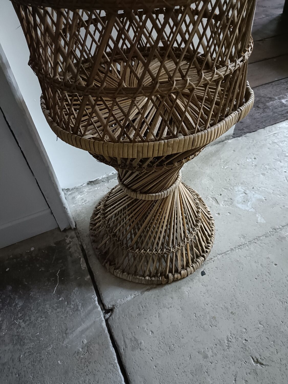 Plant holder, rattan pot cover