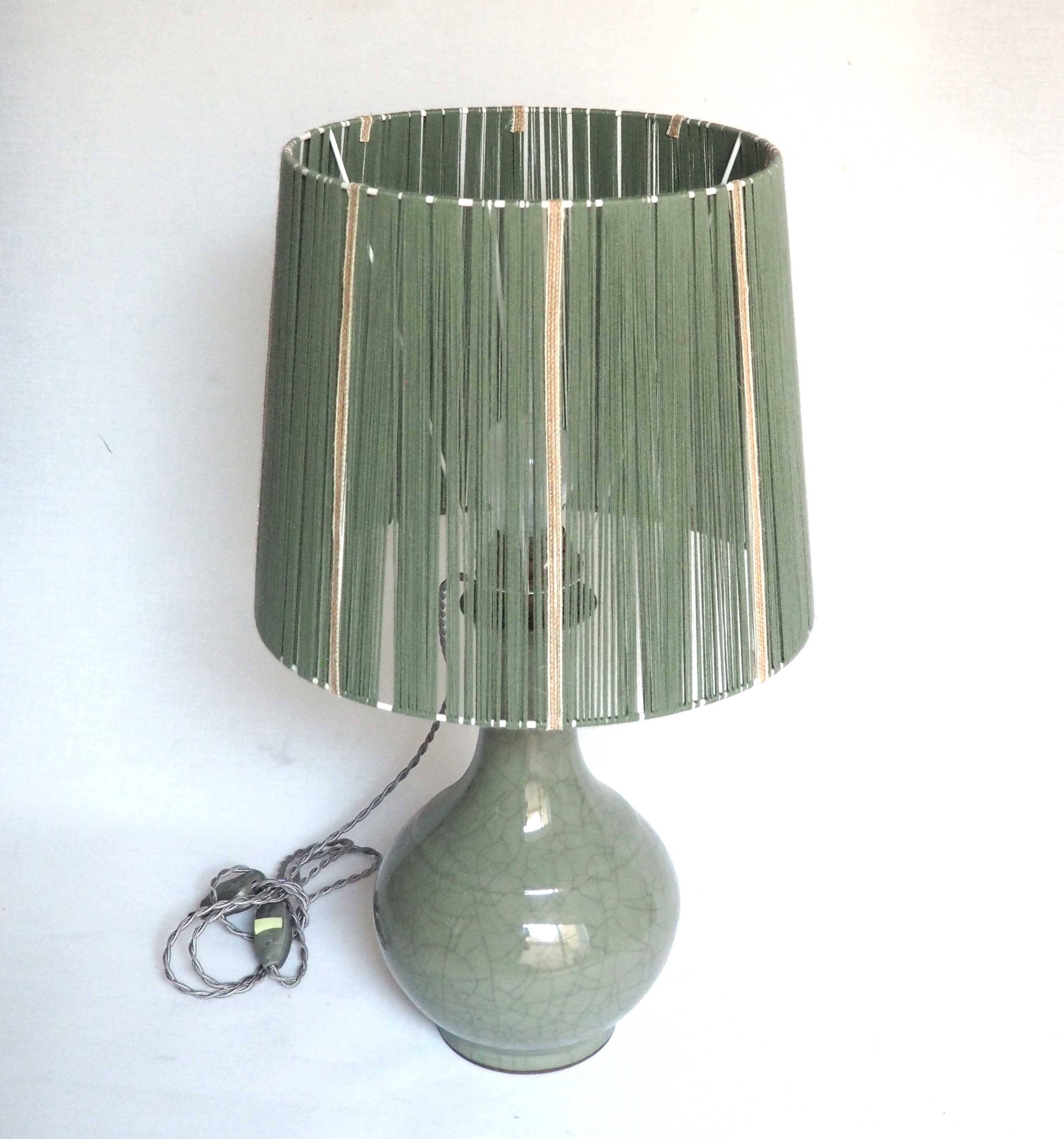Large ceramic lamp with wire shade