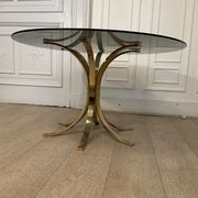 Table basse laiton et verre fumé, 1970s