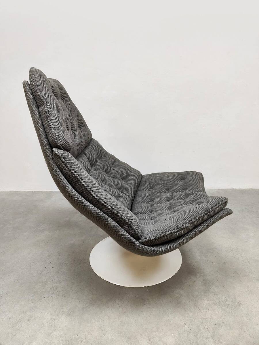 Vintage design F588 swivel chair Artifort Geoffrey Harcourt