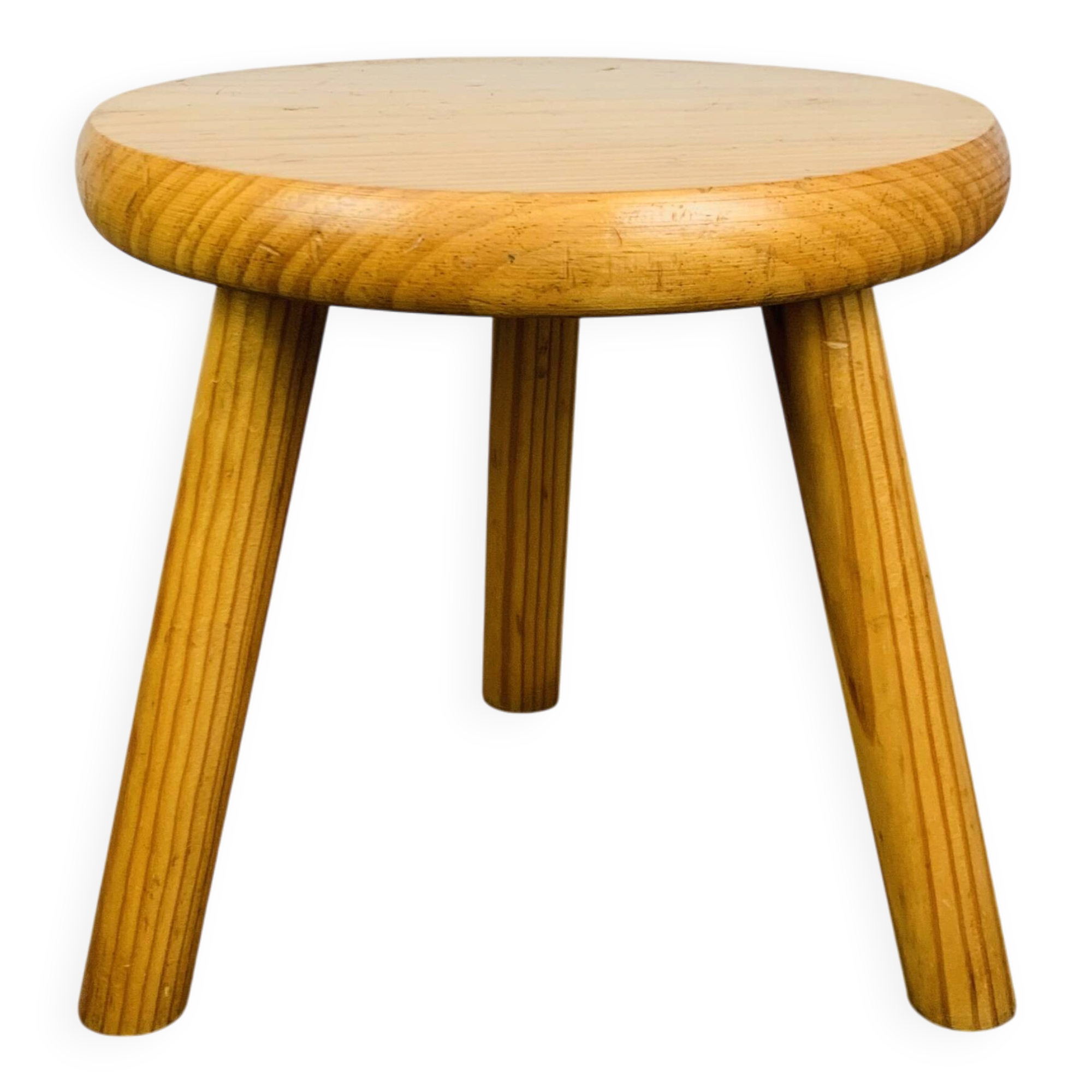 Tripod stool in pine, solid wood, vintage, mountain chalet style.
