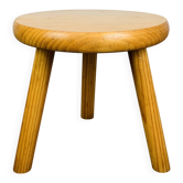 Tripod stool in pine, solid wood, vintage, mountain chalet style.