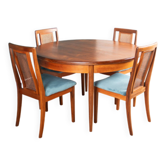 Table à manger et 4 quatre chaises rétro en teck gplan des années 1960 par victor wilkins