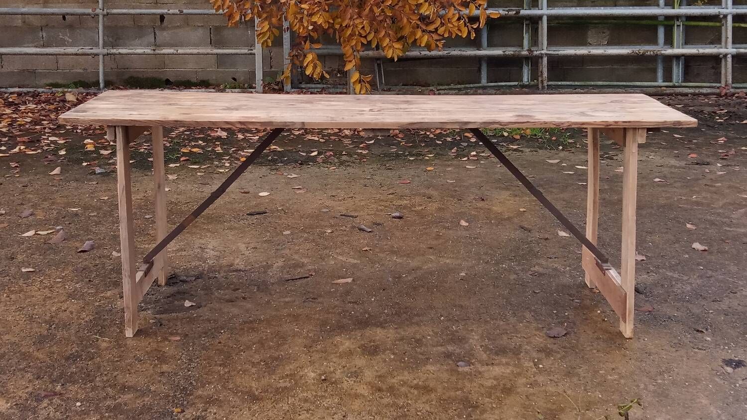 Table de ferme pliante