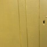 Simple yellow Parisian wardrobe