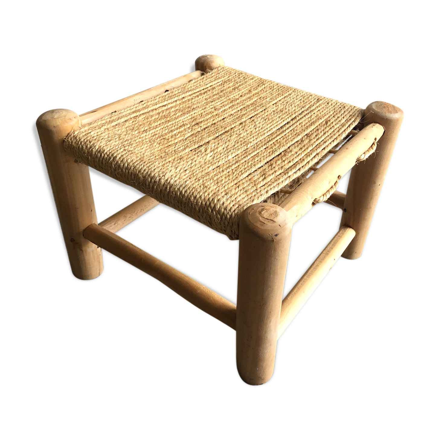 Tabouret minimaliste en bois et corde