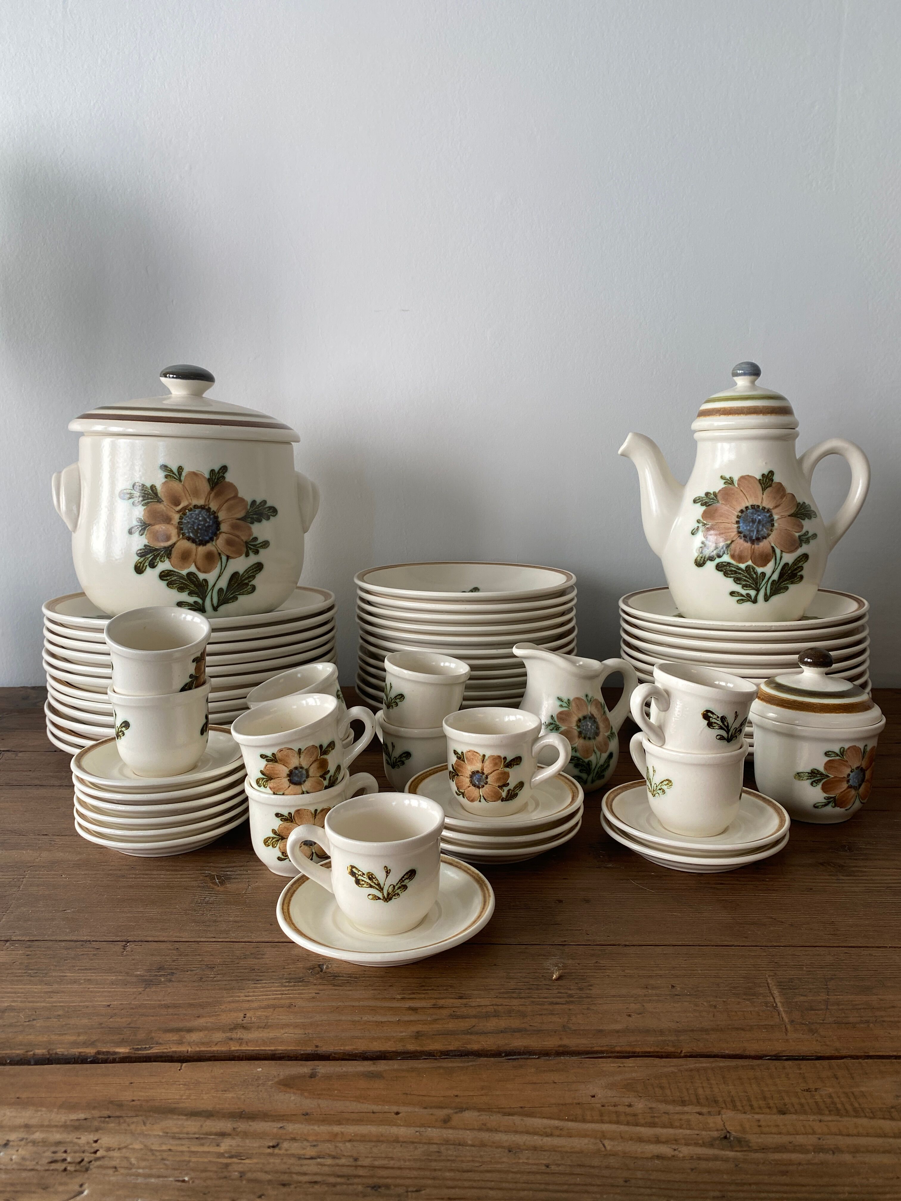 Vintage tableware set Bangui – Faïencerie de Gien - 1970s