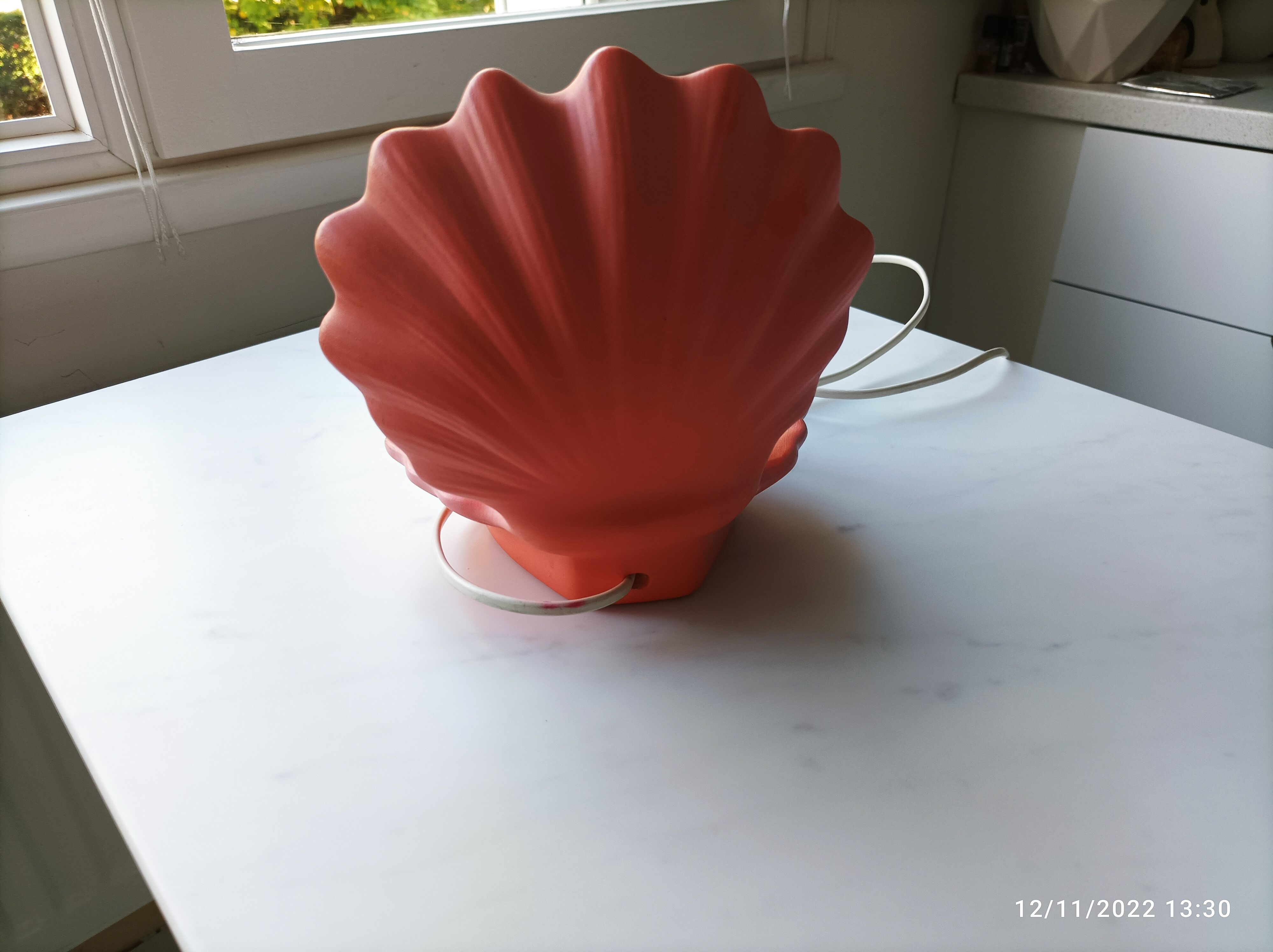Vintage shell lamp