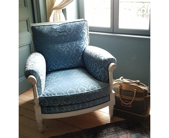 Blue velvet armchair in louis XVI style