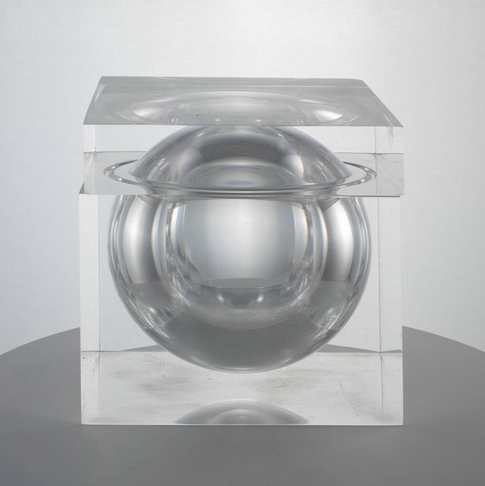Seau à glace en Lucite, modèle Bombo, Studio TG, Guzzini, Italie, années 1970.