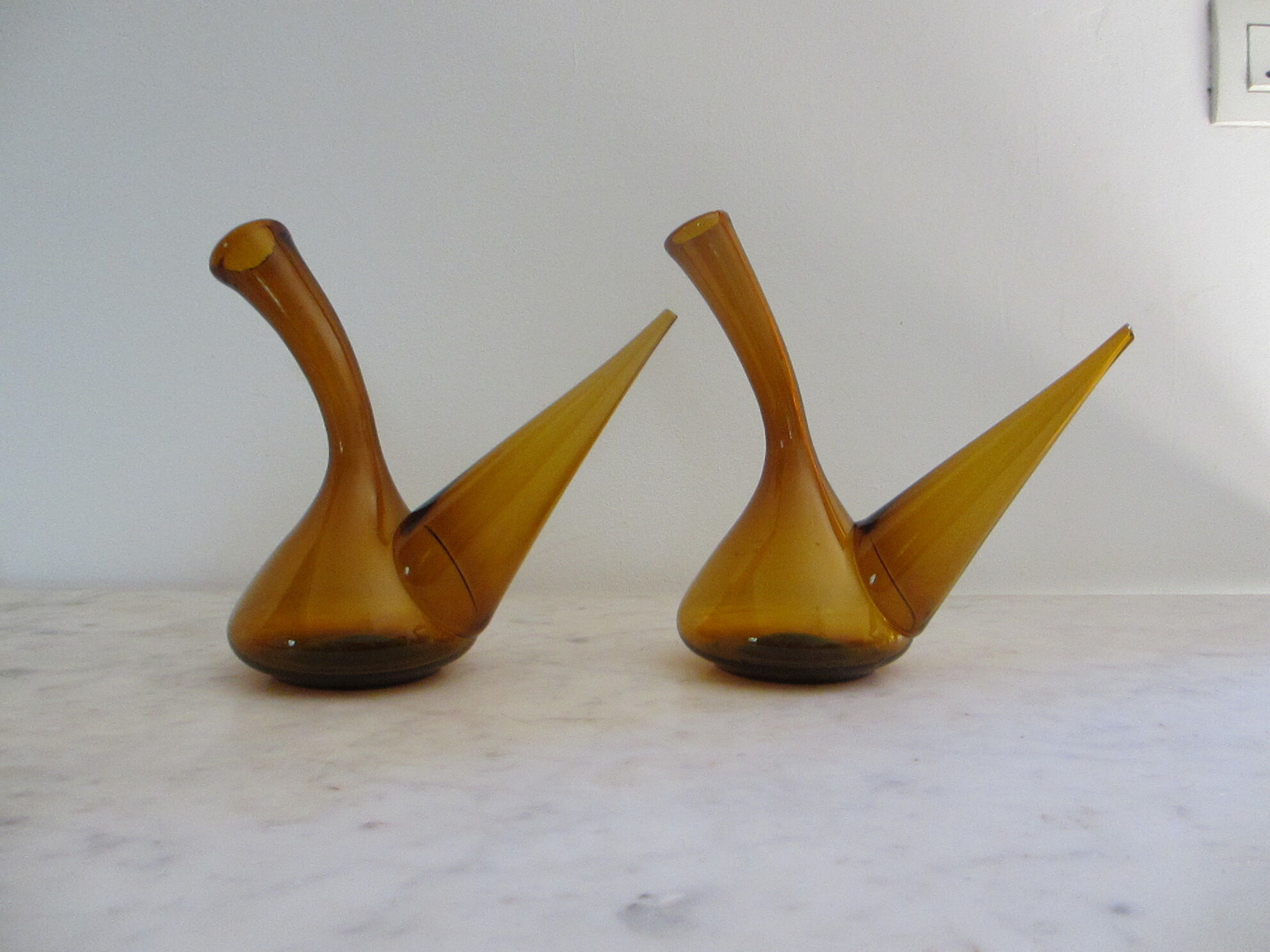 Oil and vinegar maker in amber glass