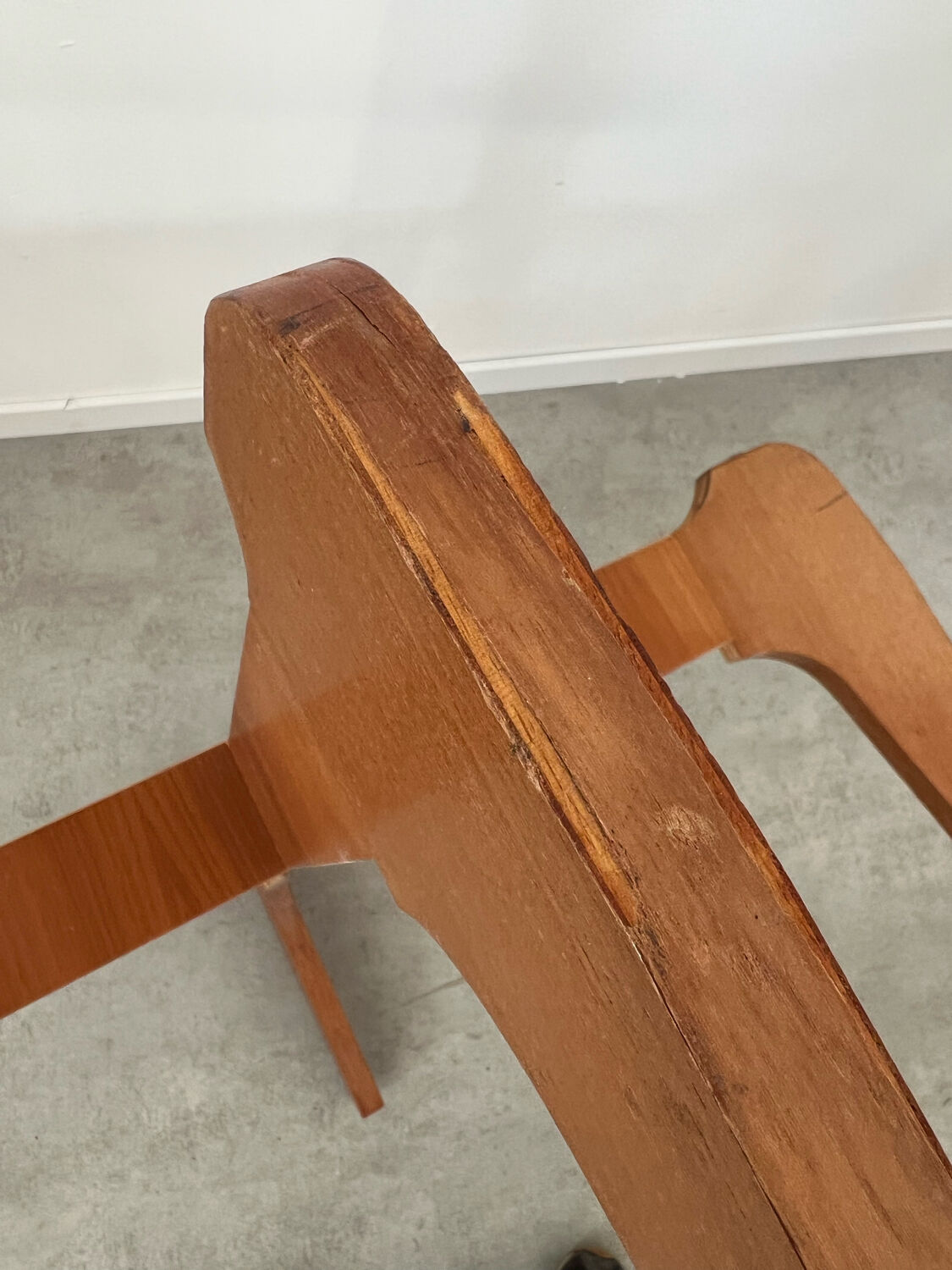 Ancienne table basse design Hugues Poignant vintage années 70 verre et marbre France