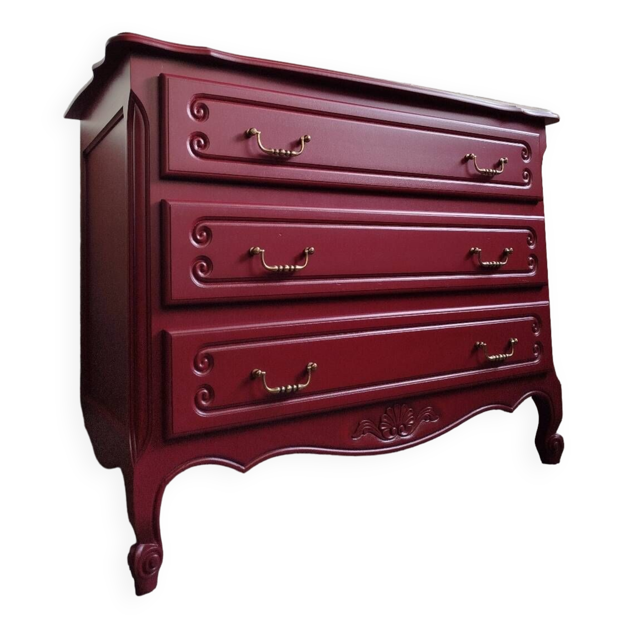 Vintage chest of drawers restyled in Bordeaux red