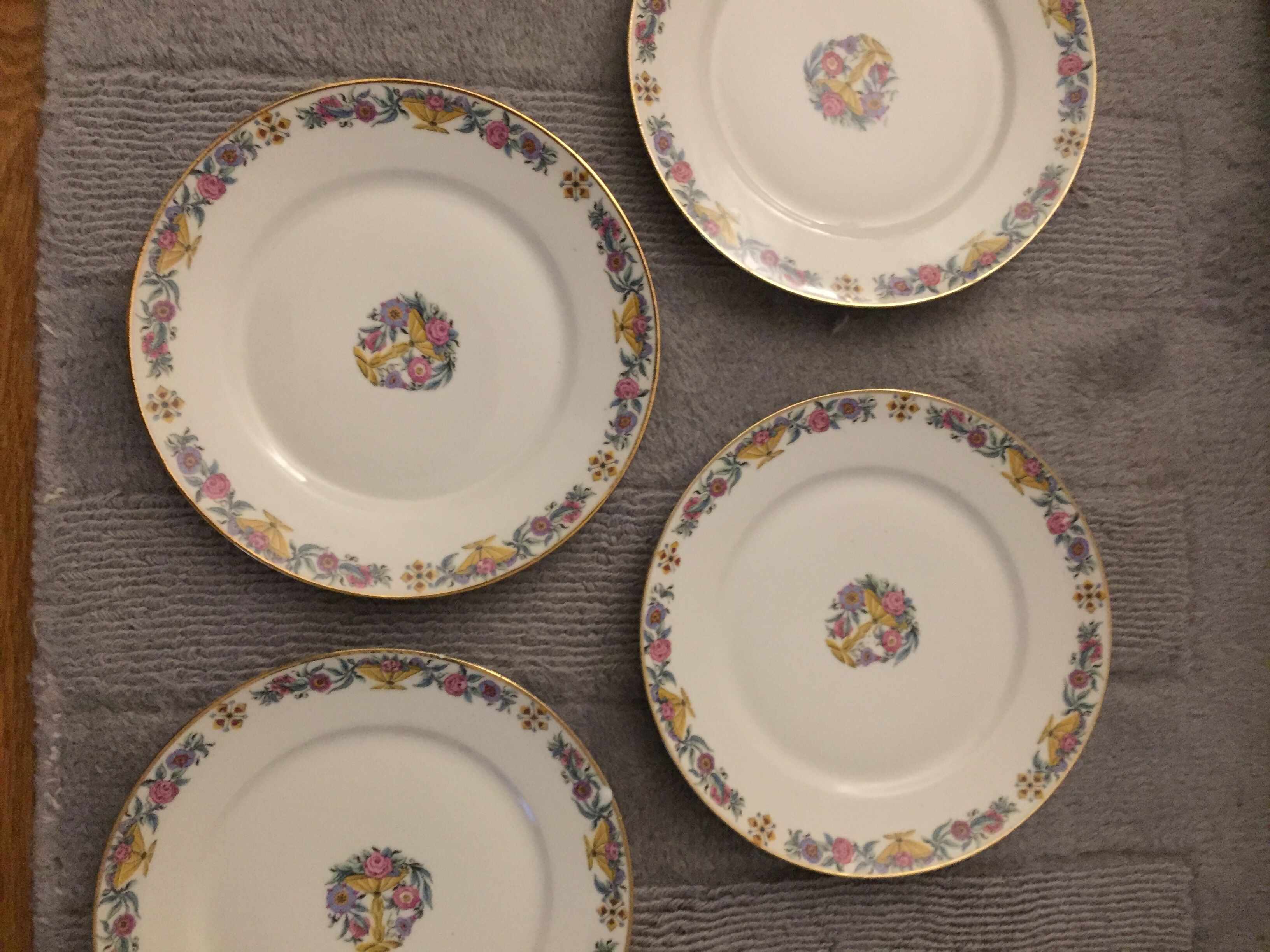 4 plates or old