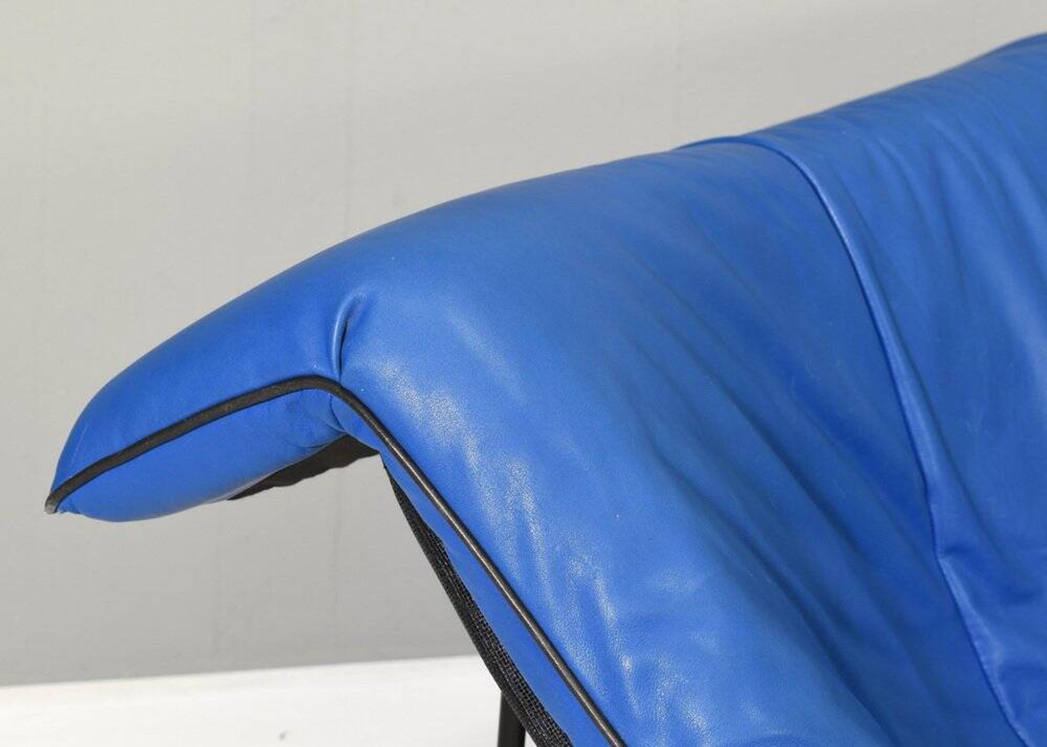 Butterfly sofa in leather by Gerard Van Den Berg for Montis, Netherlands, 1980s