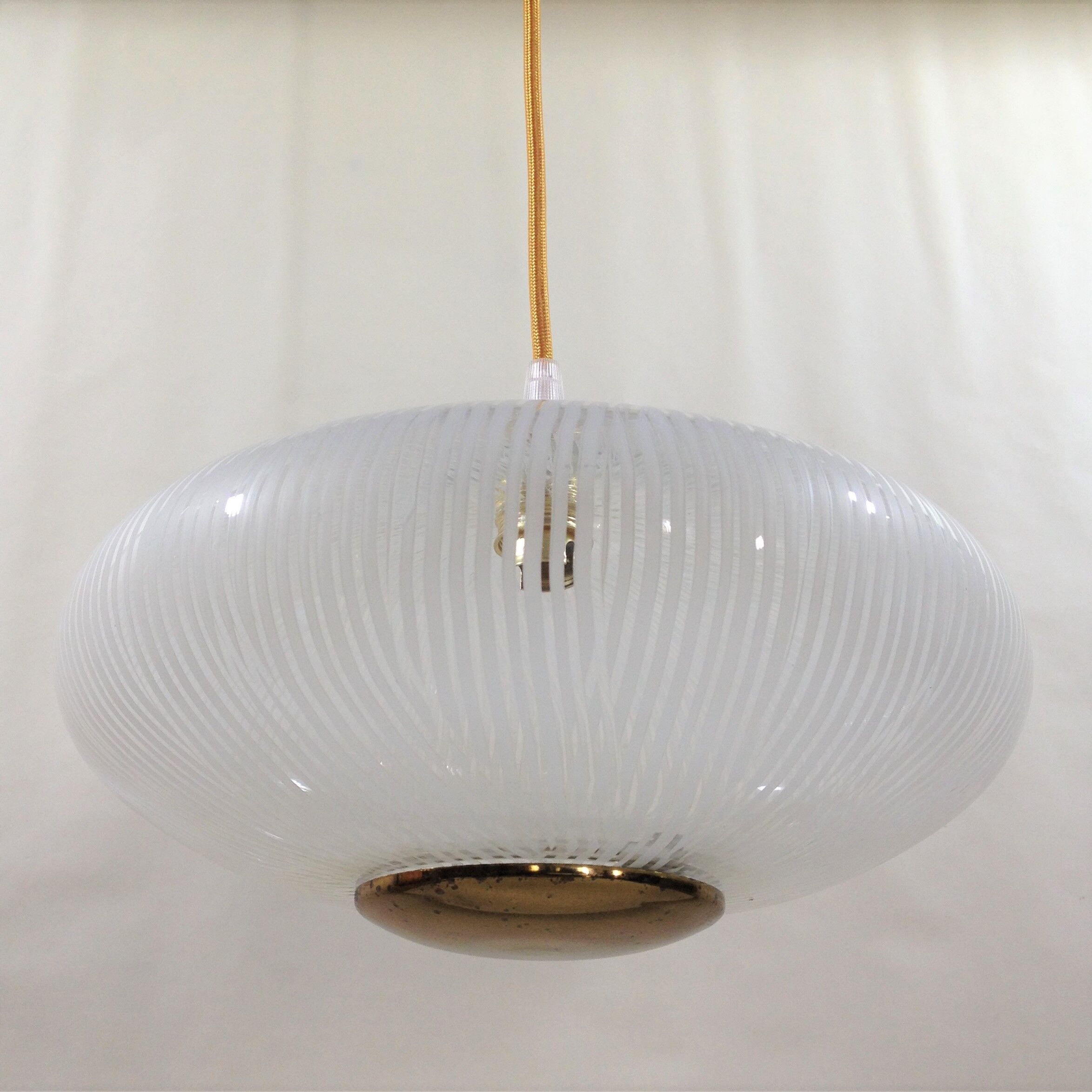 Hanging lamp ellipse glass and brass
