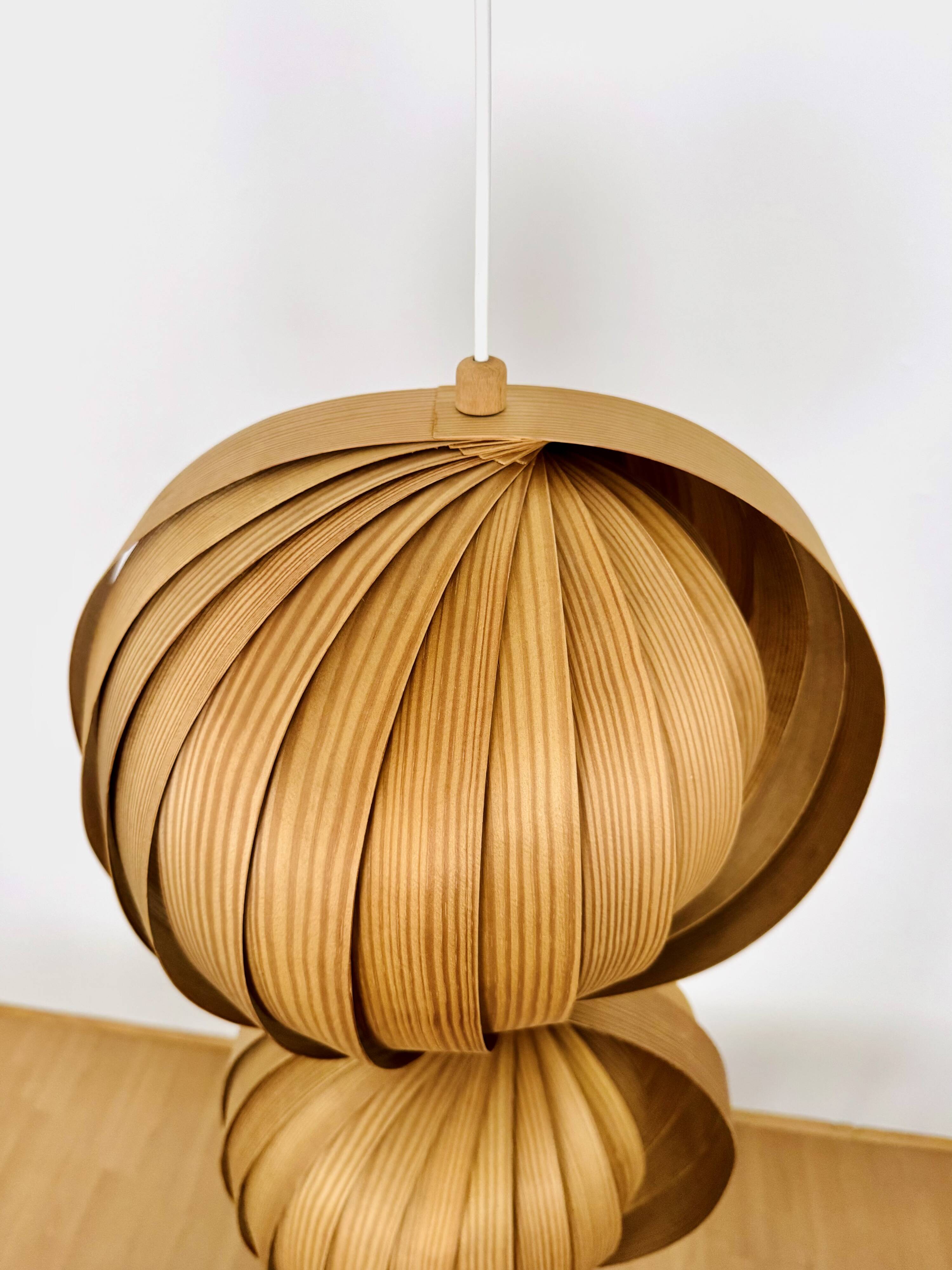 Wooden Double Moon Pendant Lamp
