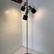 Lampadaire vintage moderniste marron et laiton à 3 spots, années 1960