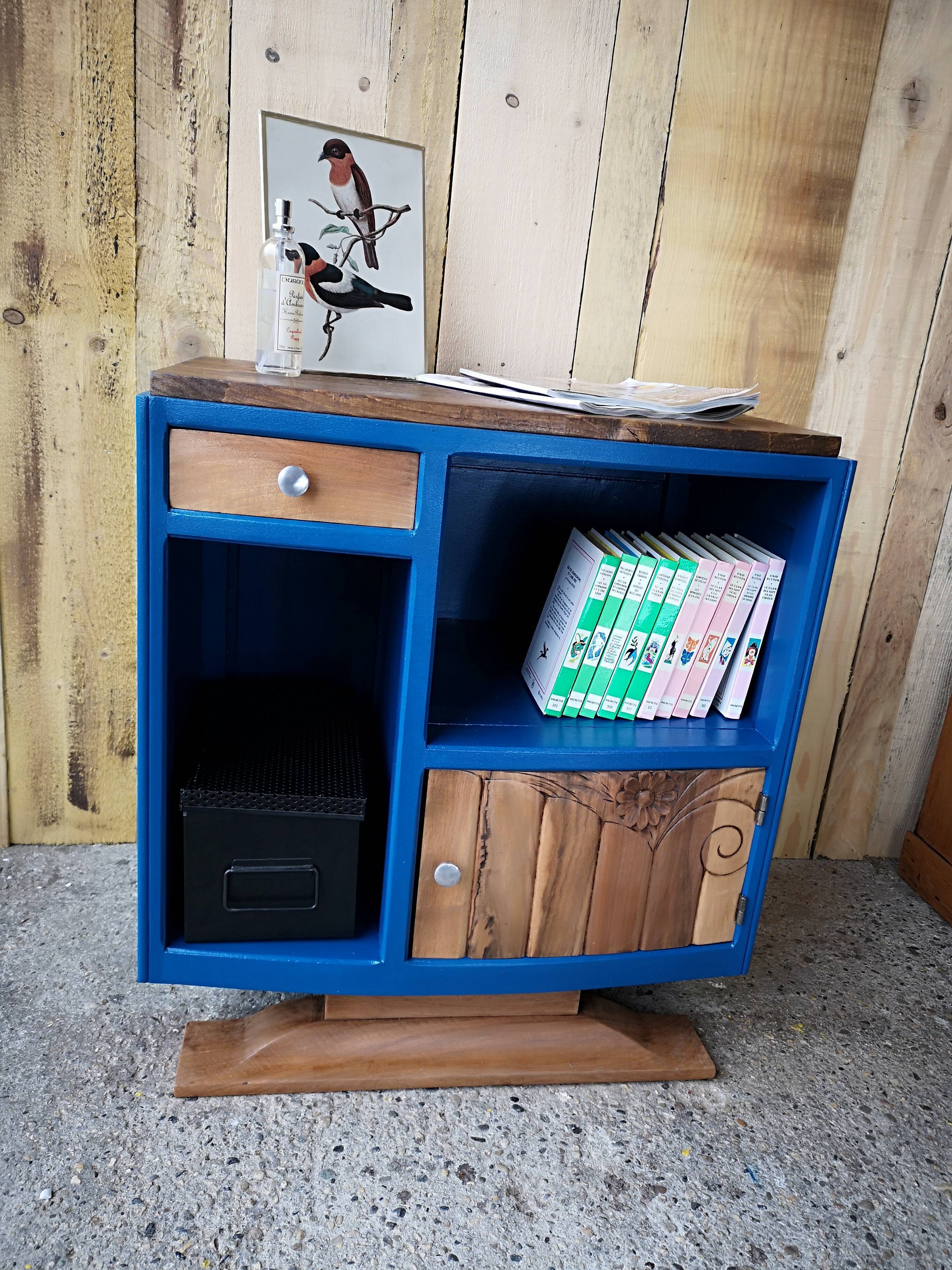 Bedside table