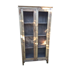 meuble grillage vitrine