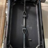 Height-adjustable piano bench
