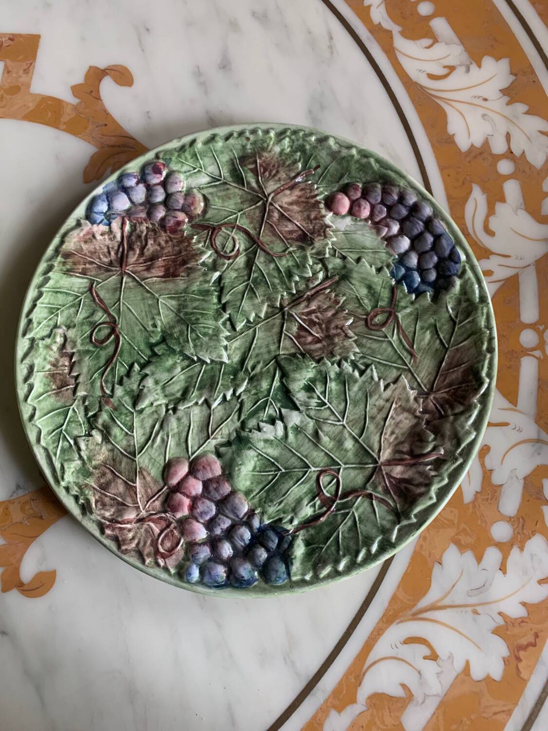 Slush Cake Dish Serving Tart Vine Leaves Grape Patterns
