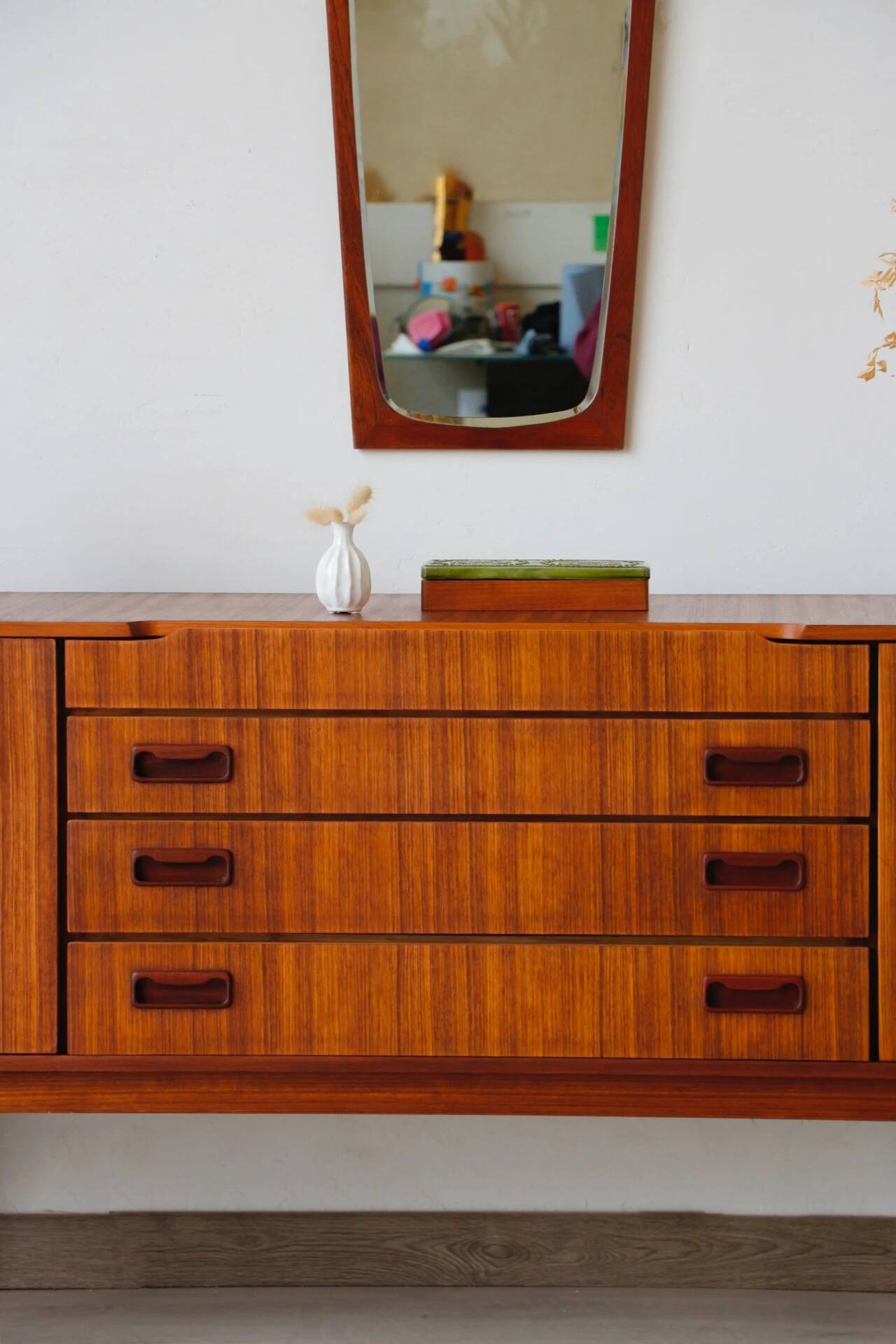 Vintage teak enfilade Beautility | Restored 1960s design