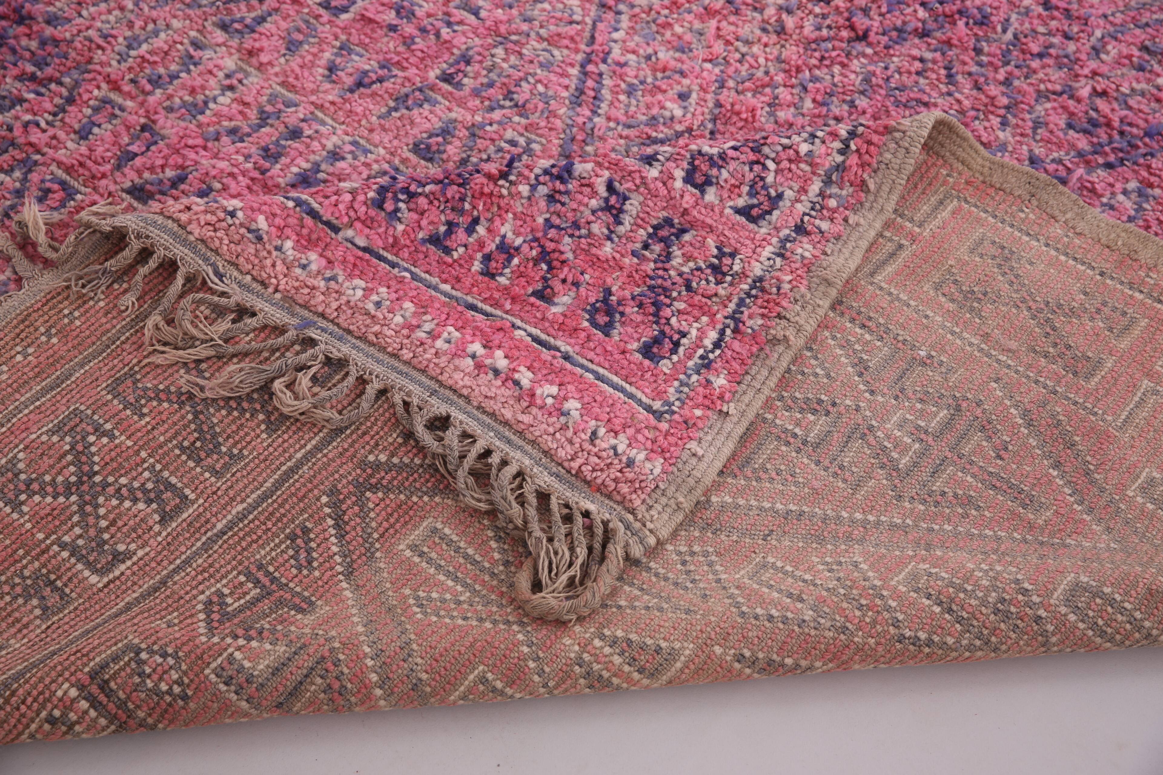 Vintage Moroccan Rug 212 x 381 cm - Beni Mguild rug - Handmade berber rug