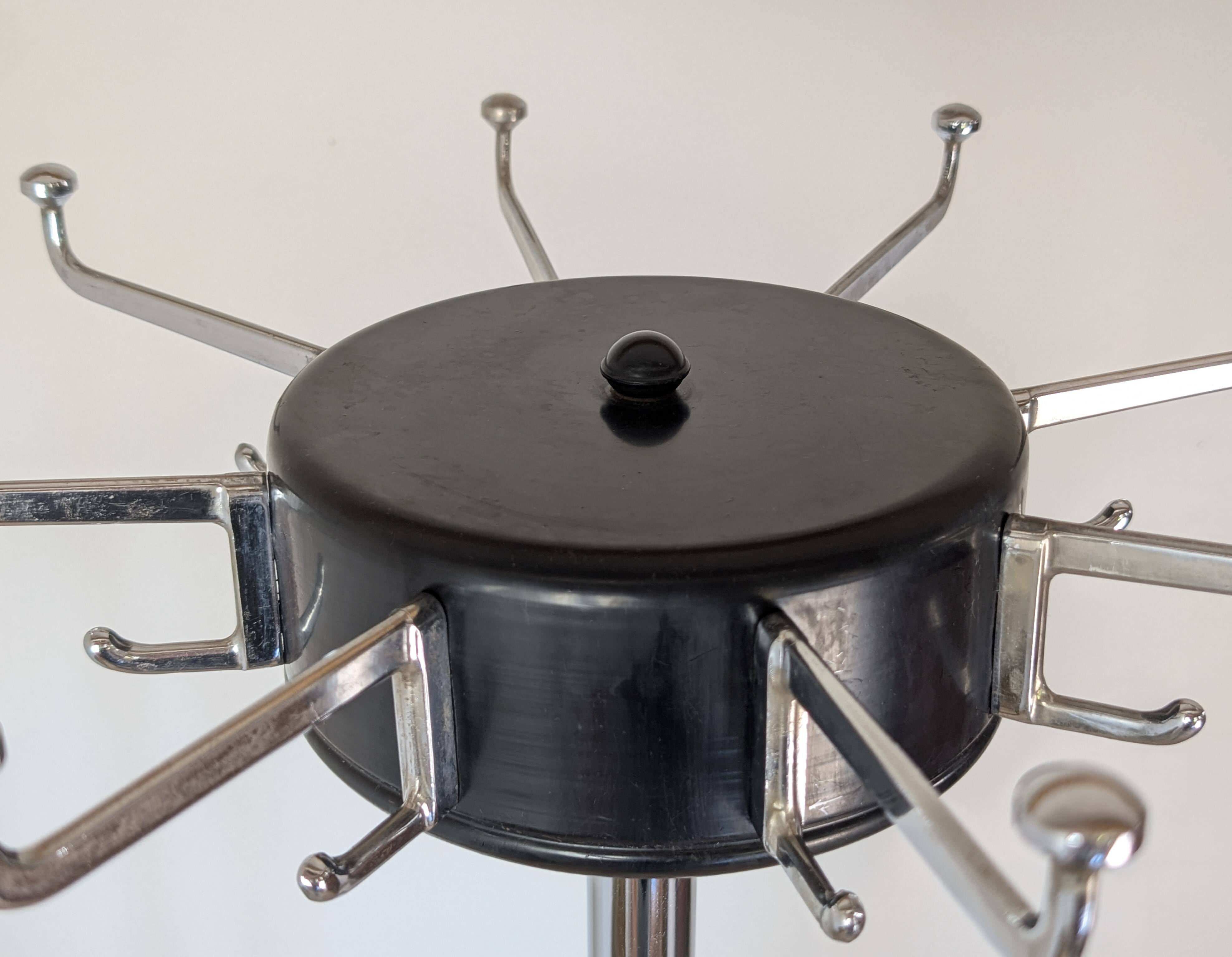 Chrome parrot coat rack